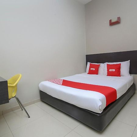 Nice Stay Three Six Five Services Kuching Esterno foto