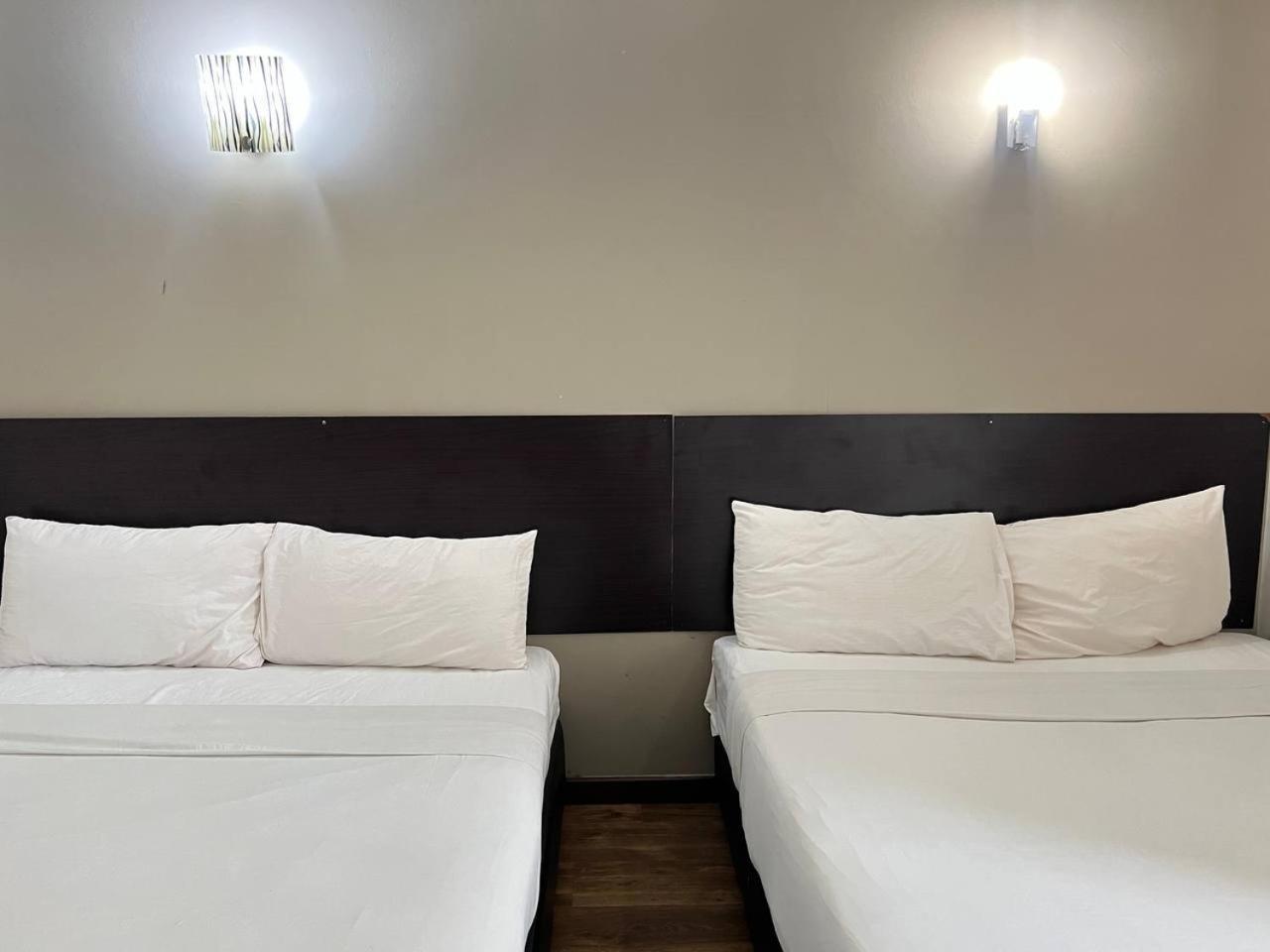 Nice Stay Three Six Five Services Kuching Esterno foto