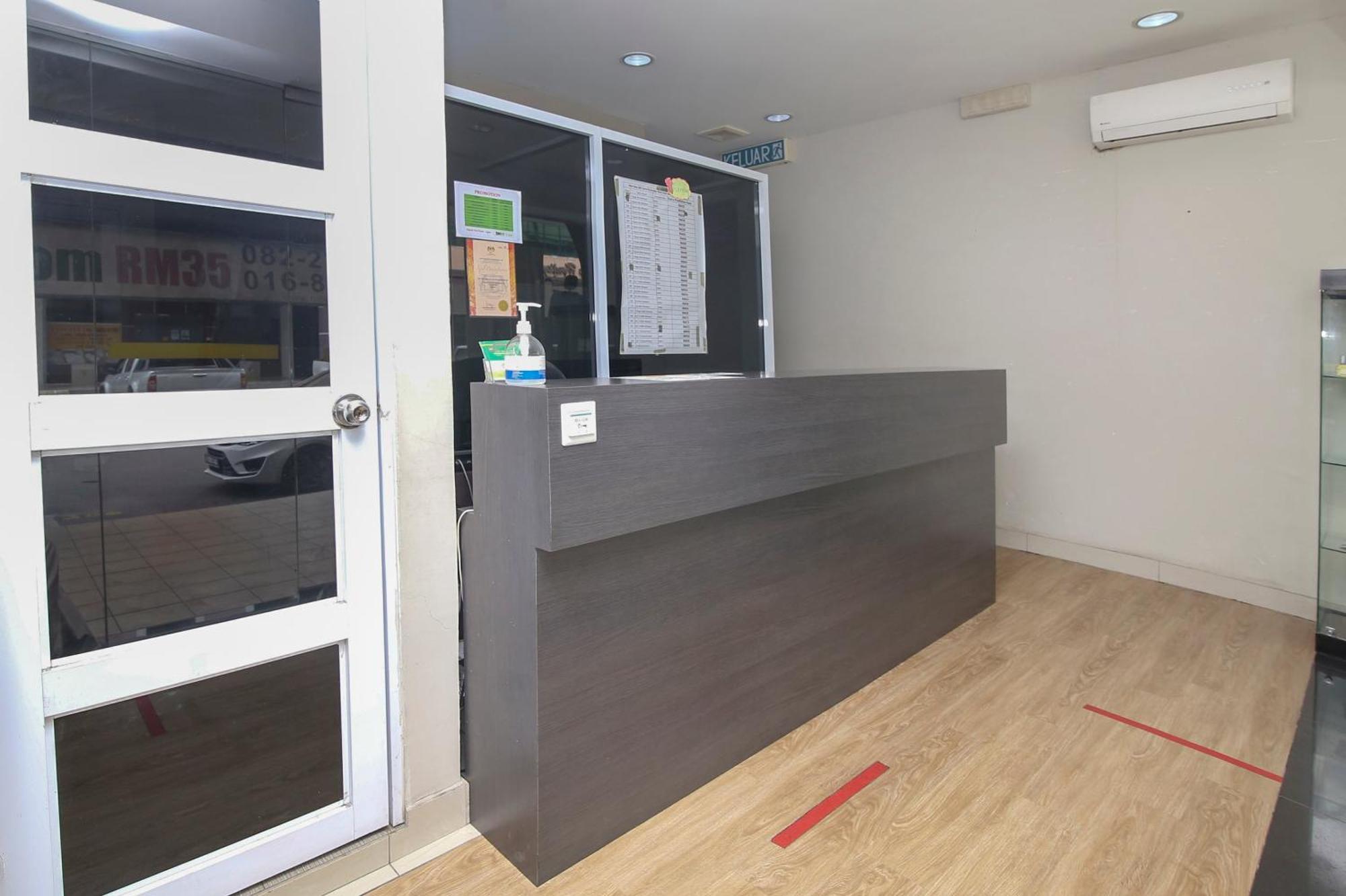 Nice Stay Three Six Five Services Kuching Esterno foto