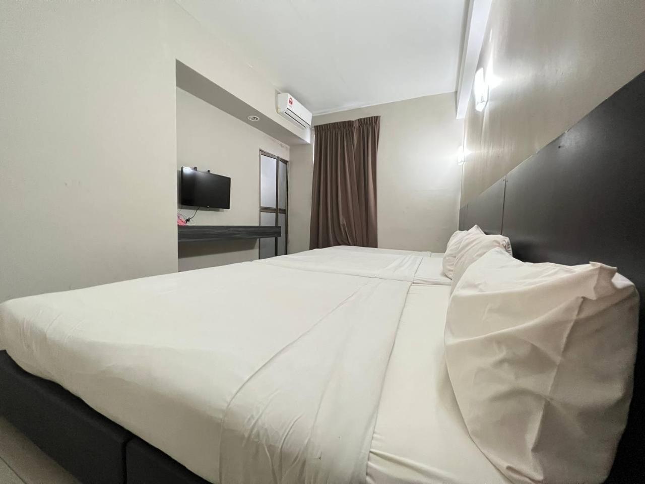 Nice Stay Three Six Five Services Kuching Esterno foto