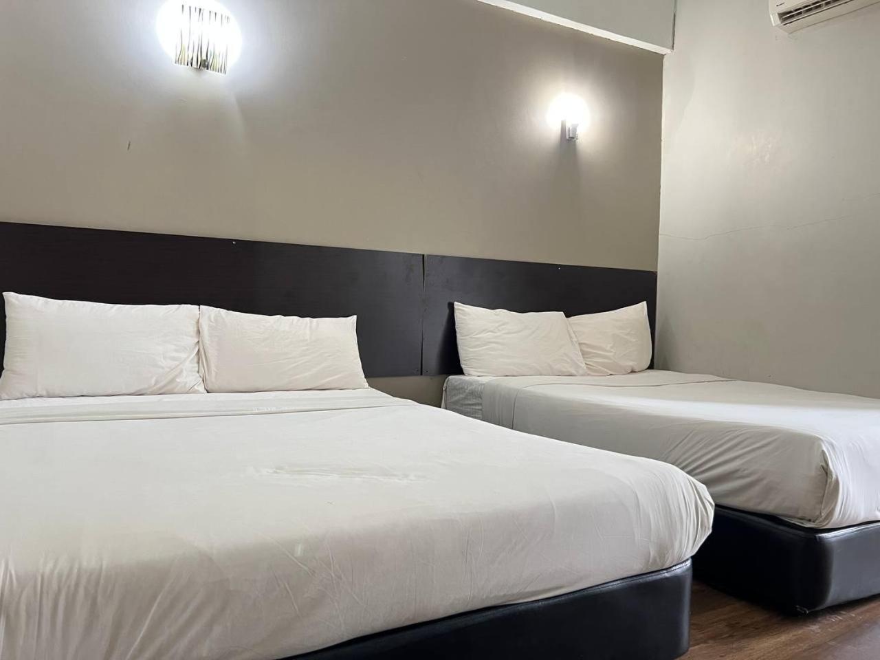 Nice Stay Three Six Five Services Kuching Esterno foto