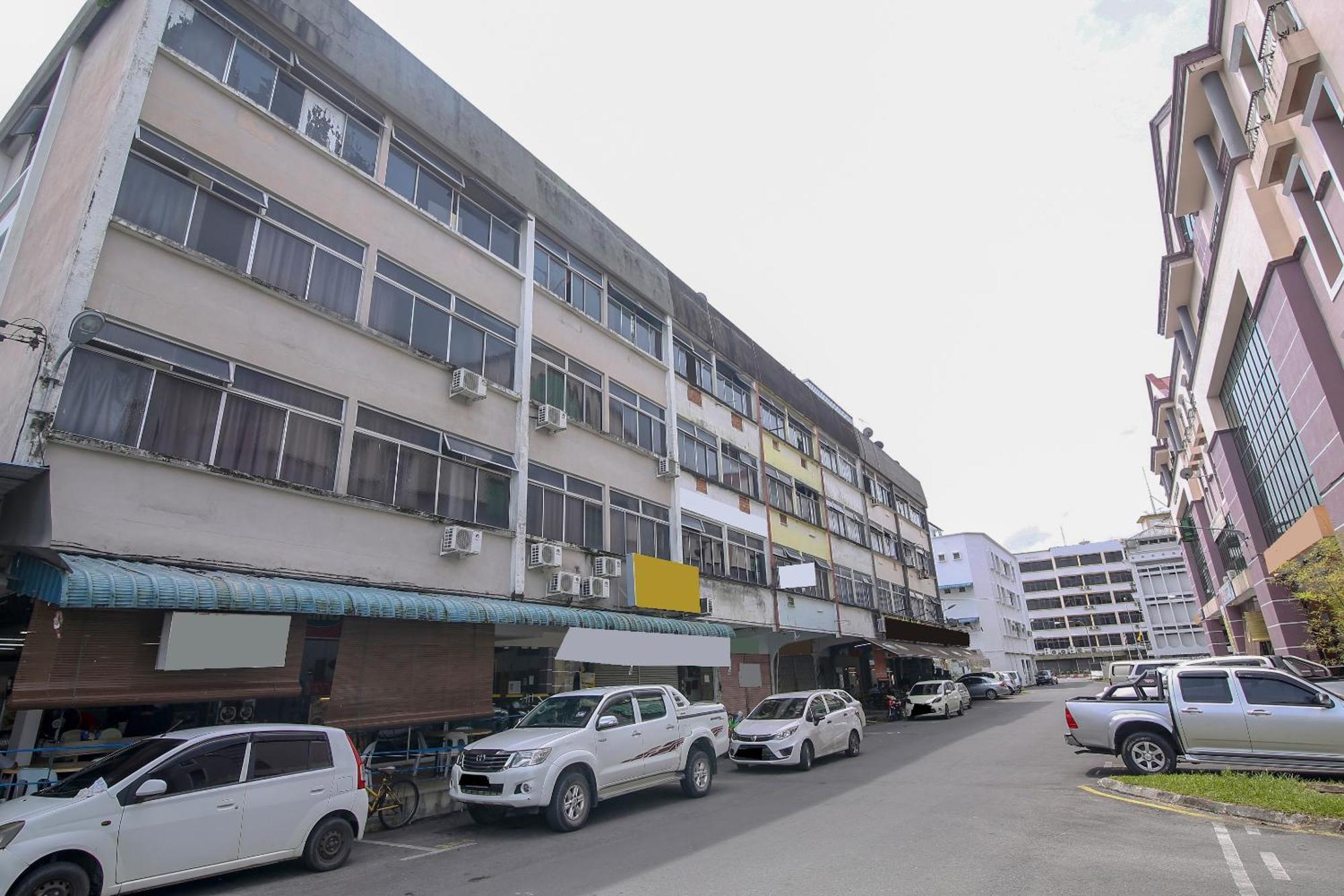 Nice Stay Three Six Five Services Kuching Esterno foto